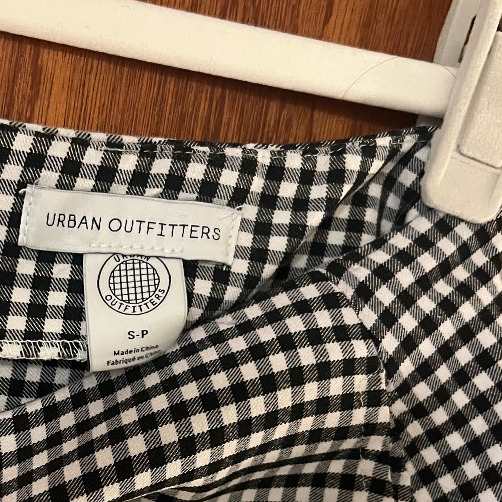 Urban Outfitters Black and White Gingham Skirt - Picture 4 of 4